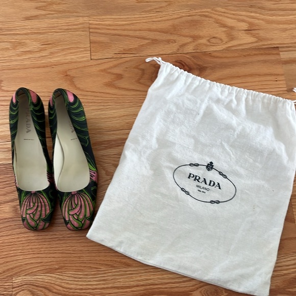 Authentic Vintage PRADA Heels Size 36 Floral Pattern Black Green Pink Block Heel - Picture 3 of 8